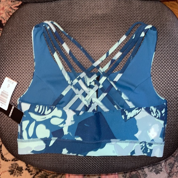 Torrid Happy Camper Sports Bra NWT - Picture 2 of 12